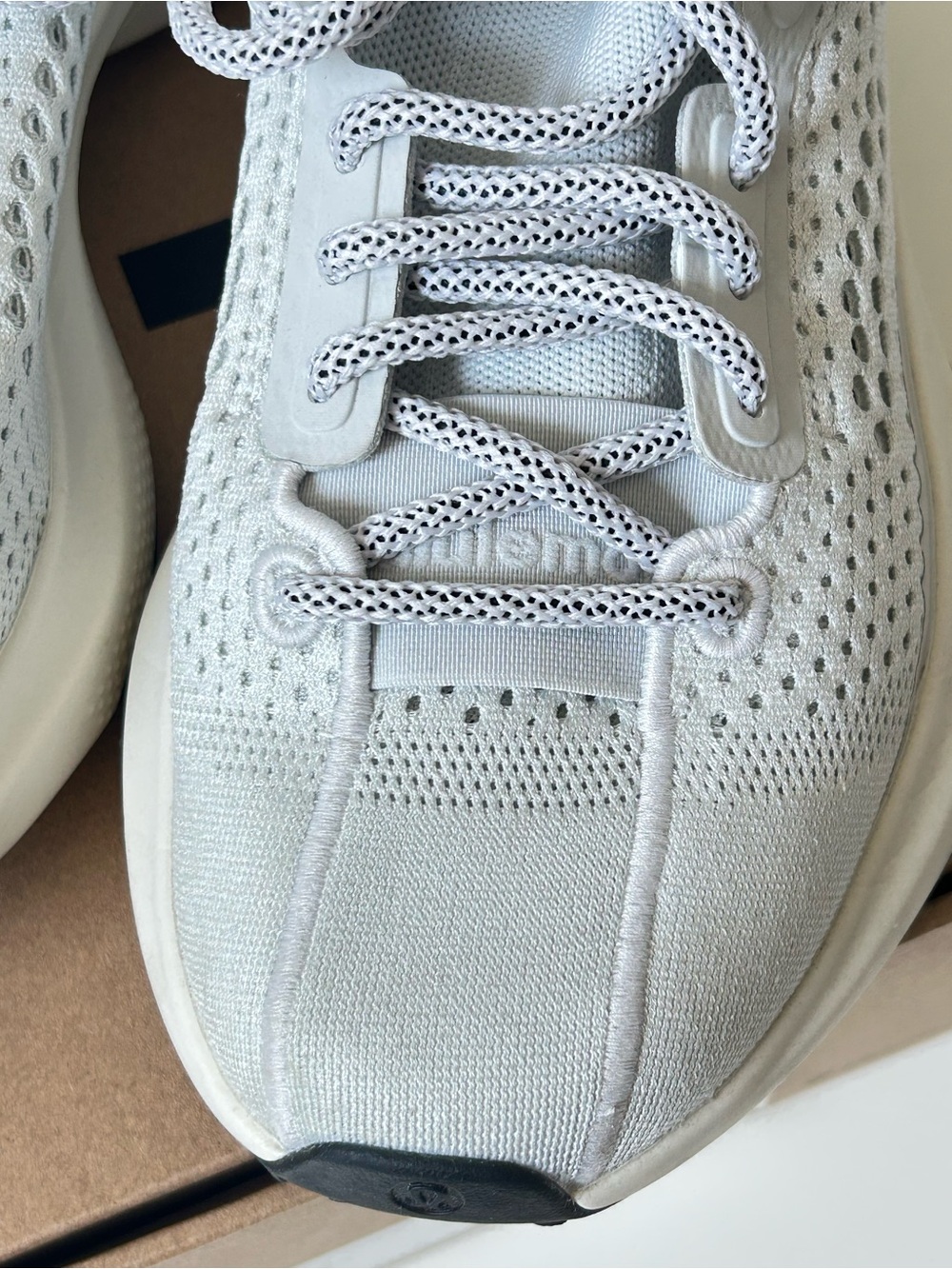 Lululemon Chargefeel 3 workout shoes - Picture 13 of 15